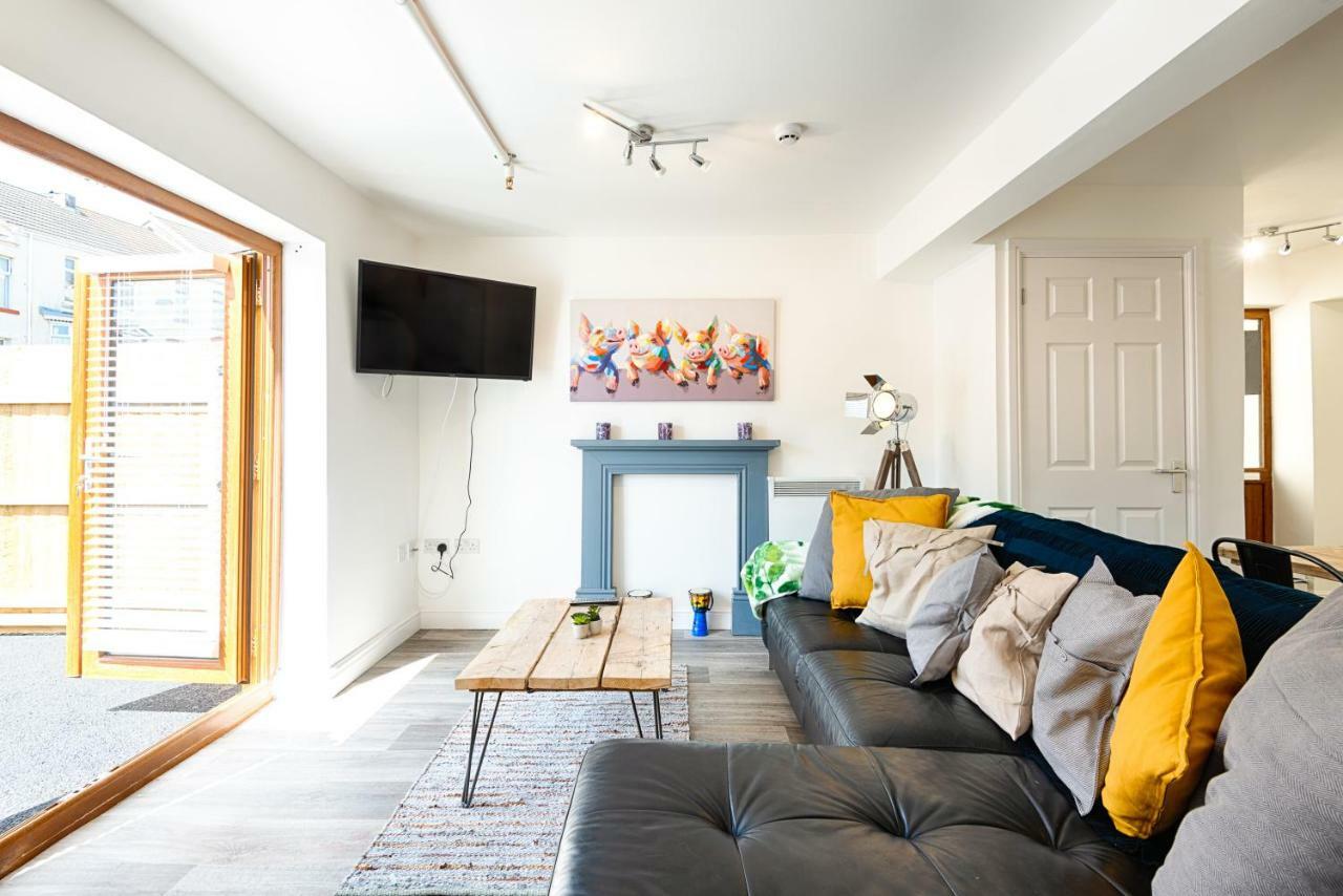 2 Ensuites, Garden, Smart Tv'S In All Rooms! Суонси Экстерьер фото
