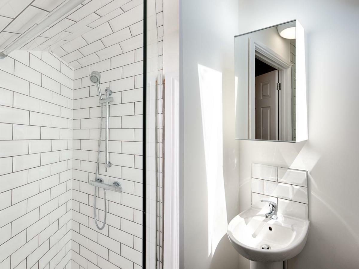 2 Ensuites, Garden, Smart Tv'S In All Rooms! Суонси Экстерьер фото